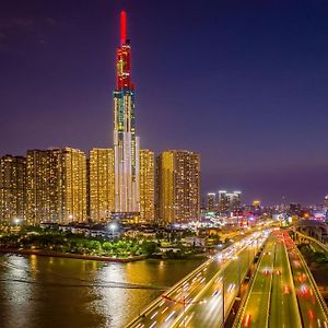 Vinpearl Landmark 81, Autograph Collection